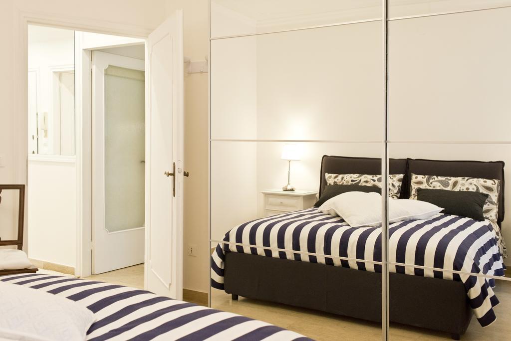 Venice Heaven Apartments In San Marco Antique District Bilik gambar